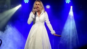 Новый год с Экстрасенсами Татьяна Ларина поет!!!