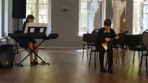 Павел Бакулин 12 лет. "По небу, по синему" обработка А. Шалов. 12 июня 2022 г.