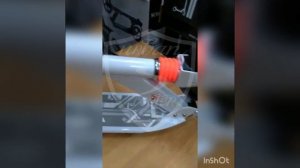У самоката Urban Scooter нет переднего амортизатора, продавцы врут Отвечаем: