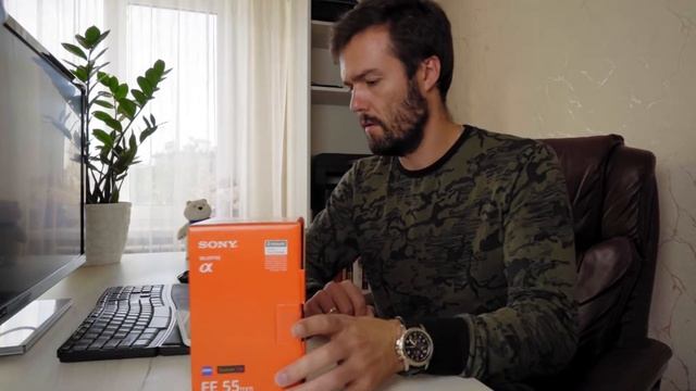 Распаковка объектива Sony Carl Zeiss 55 f1.8 для новой камеры Sony a7 III. Быстрый экспресс обзор.