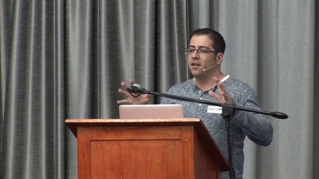 Nelson Pascoal - Building APIs with GraphQL смотреть онлайн