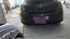 Покраска переходом по базе и лаку.В ремонте Opel Astra