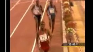 Рекорд! 2005 Брюссель, 10000 метров, мужчины 26:17,53 Кенениса Бекеле