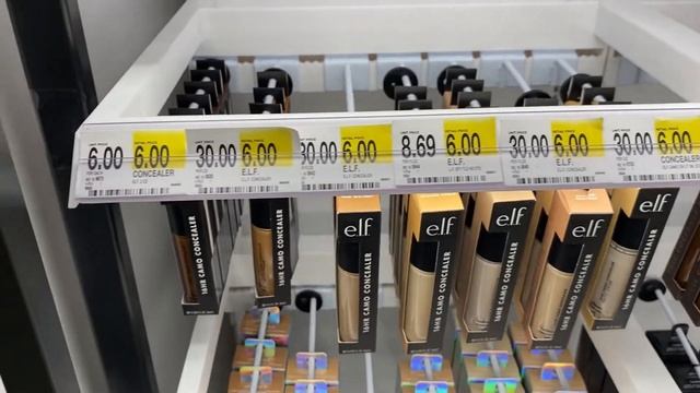 SHOP WITH ME AT TARGET | NEW DRUG STORE MAKEUP 2021 | ELF MAKEUP смотреть онлайн