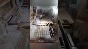 Mercedes-Benz Vito W638 капитальный ремонт днища и не только в гаражных условиях.