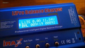 Первая зарядка аккумулятора HRB 3 S lipo 11.1 В 2200 мАч 30C-60C