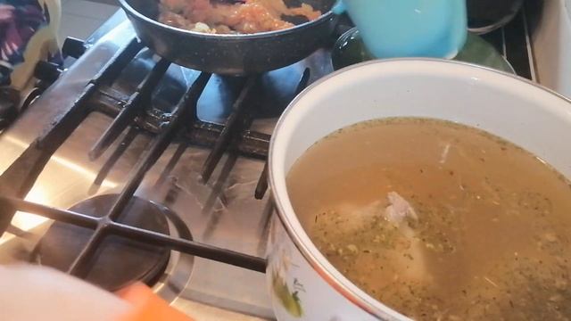 #давайте_приготовим//вкуснейший чечевичный суп//простой рецепт, сытное и недорогое блюдо. смотреть онлайн