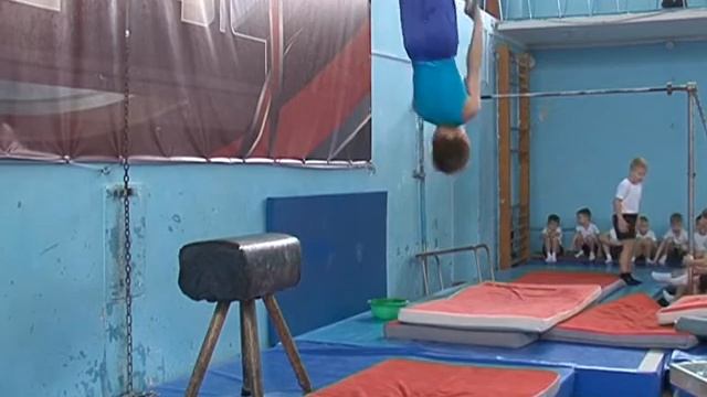 «подъём с переворотом» Стартовал открытый кубок Курской области по спортивной гимнастике