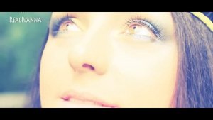ЛЮБОВЬ ДЕРЖИТ НАС — Real Ivanna | христианские песни