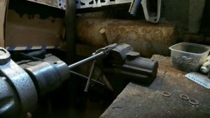 Мини-пескоструй своими руками, из велосипедной оси и продувочного пистолета.