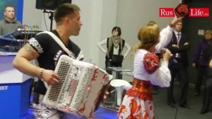Баян Микс и Клавдия Пенькова
