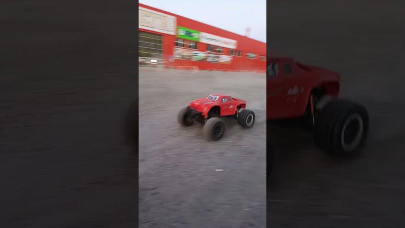 Просто Traxxas X Max 6s.
