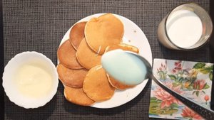 ПАНКЕЙКИ СО СГУЩЕНКОЙ. PANCAKES WITH CONDUCED MILK.
