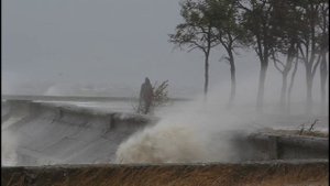 Шторм на Азовском море. Storm on the sea of Azov. Страшный ураган.