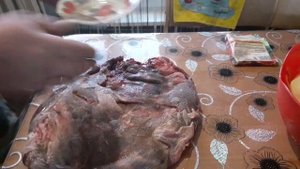 Готовим дикое мясо козы.