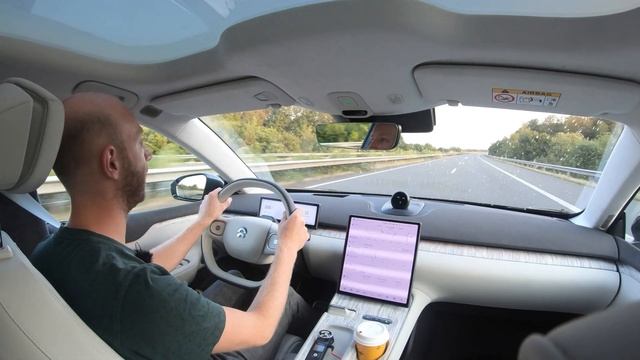 Nio ET7 - Top Speed Range (Gone wrong) | Recharging ⚡️ смотреть онлайн