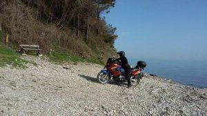 Honda XL1000V Varadero Тяжёлый эндура разворот на бездорожье