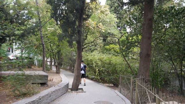 [4K] Magical Yalta: A Walk in the Heart of Crimea in September 2023. RUSSIA.