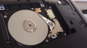 Щелкает и не определяется жесткий диск (HDD HGST 2.5")