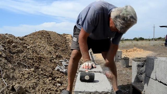 Армирование кладки керамзитобетонных блоков.