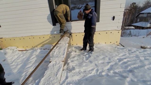 Строим лестницу в дом. Железный каркас, деревянные ступеньки смотреть онлайн
