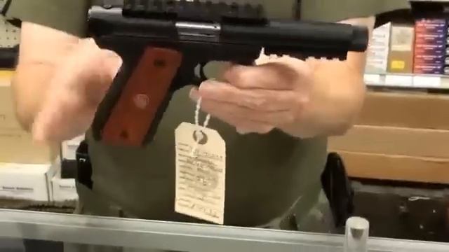 محل اسلحة - عرض اسلحة رهيب - كل الانواع حتي الرشاشات смотреть онлайн