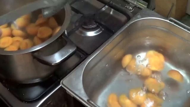 Цукатное Варенье Из Абрикосов.Варка Варенья С Расстойкой смотреть онлайн