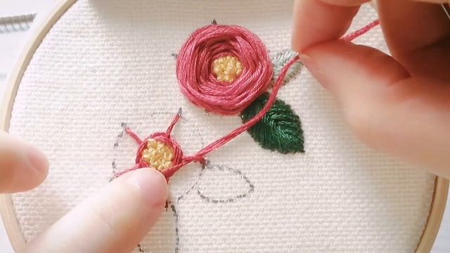 椿(TSUBAKI)の立体刺繍のやり方/Camellia embroidery [解説 日本語字幕・English sub]