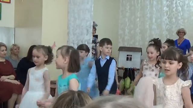 Настя на выпускном в детском саду! смотреть онлайн