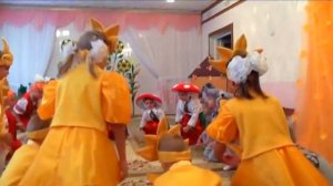 Хоровод на осеннем утреннике 2011 в старшей группе Муз  рук  Максюта Г  В