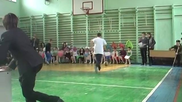 9 Школа 2 классы Спортивный праздник ко дню защитника 20 февраля 2016 смотреть онлайн