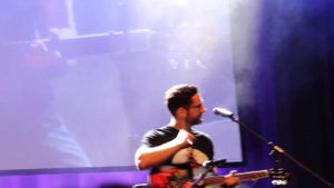 Lucifer / Tom Ellis singing "Creep" at magiccon in 2019 - Live - HD