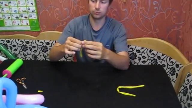 Цветок из воздушных шаров с тычинками (Flower of balloons with stamens)