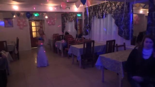 Алена восток в кафе Сергиев Посад смотреть онлайн