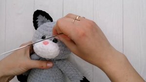 Кот из плюшевой пряжи. Как сделать утяжку мордочки. (Утяжка глаз. Утяжка носика)