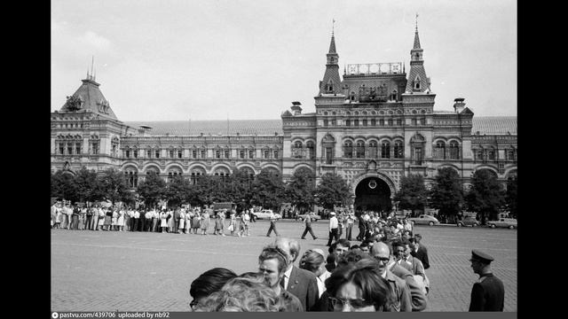 Дорогие мои москвичи(Что сказать вам москвичи, на прощанье?)к/ф"Покровские ворота")наброски) смотреть онлайн