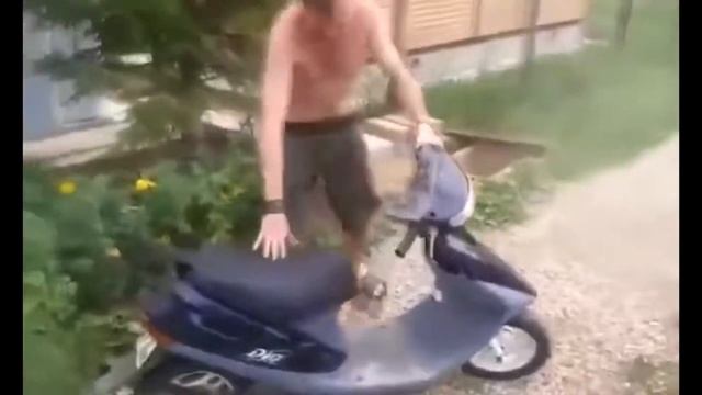 Мопед или скутер? смотреть онлайн