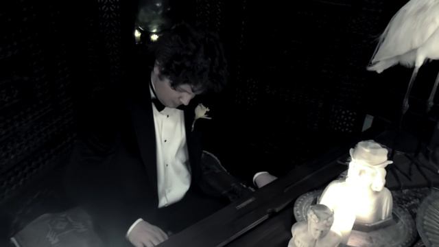 Beethoven Moonlight Sonata 1st Movement Analysis - Daniel Vnukowski, piano смотреть онлайн