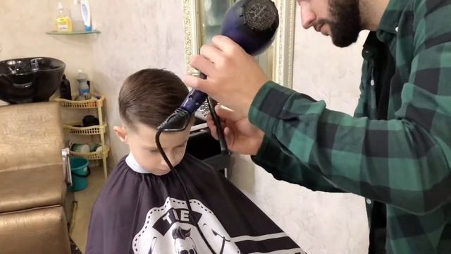 МОДЕЛЬНАЯ ДЕТСКАЯ СТРИЖКА С УЗОРАМИ смотреть онлайн