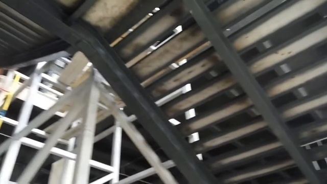 Газопламенное полимерное напыление - метллокаркас лестницы торгового центра 2 смотреть онлайн