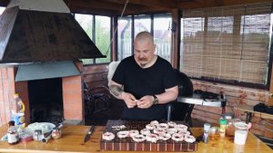 Луковые кольца в беконе на гриле