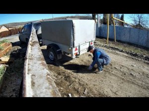 Выбросил много хороших вещей на свалку. Разгребаю завалы из барахла. Субботник на даче. Доволен!