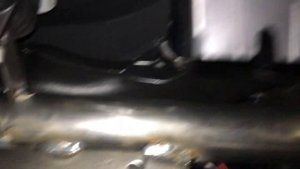 Дребезг \ сверчок Lada Vesta с правой стороны салона в районе бардачка