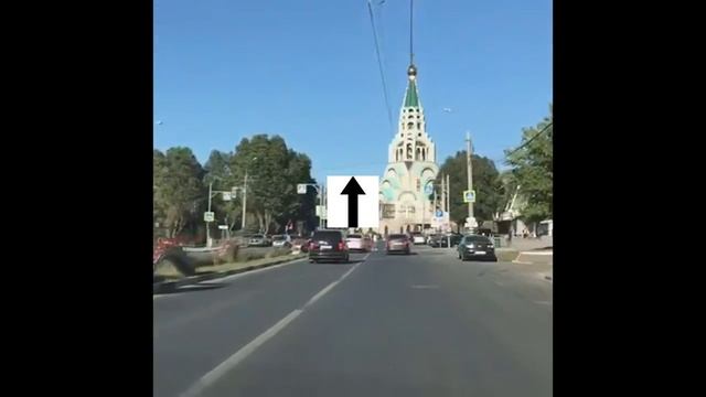 Показываем, как заехать на подземную парковку Гелереи Бутиков Ладья смотреть онлайн