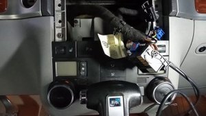 Volkswagen Touareg I (7L) - 2002 - 2010 SUV How To Remove Navigation ,Install Aux, Bluetooth, Usb