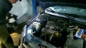 Замена ремня грм, помпы антифриза на гранте!