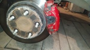 Устранение стука заднего суппорта mazda 3 bk