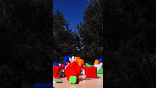 BEST Rubik's Cube EXPLOSIONS! смотреть онлайн