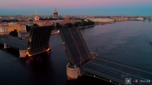 Санкт-Петербург с высоты. Белые ночи, разводные мосты, Нева...