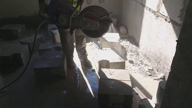 Алмазная резка бензорезом Stihl TS 800